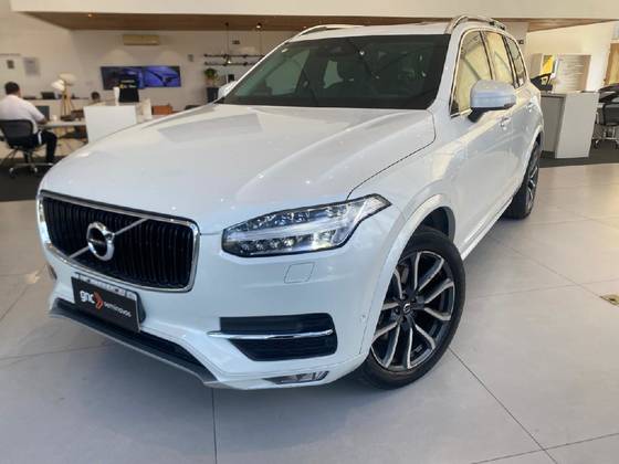 VOLVO XC90 2.0 D5 DIESEL MOMENTUM AWD GEARTRONIC VOLVO XC90 2.0 D5 DIESEL MOMENTUM AWD GEARTRONIC